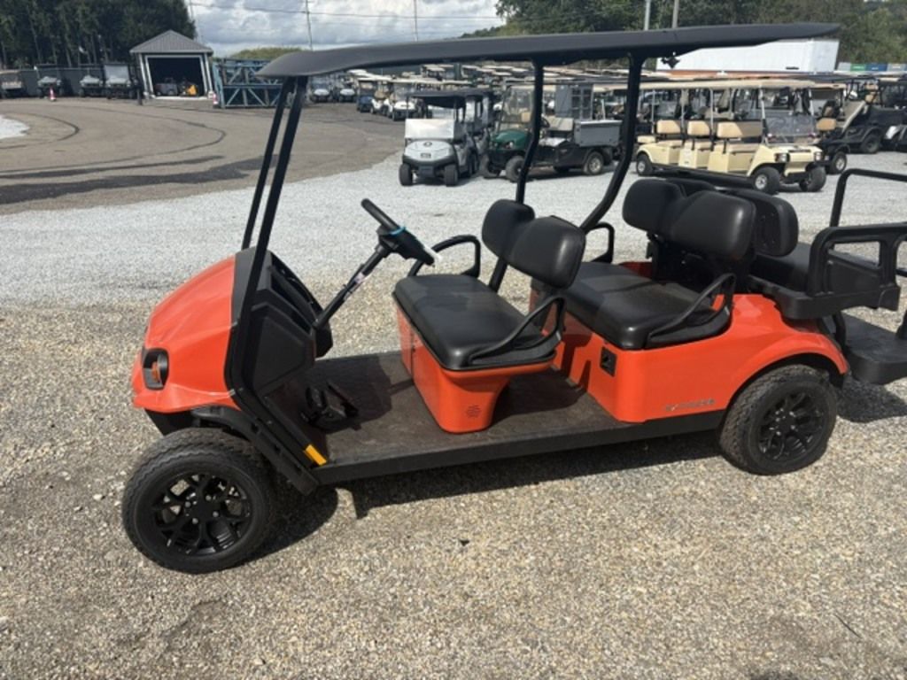 2026 E-Z-GO Express 6 Valor S 48V — photo 2