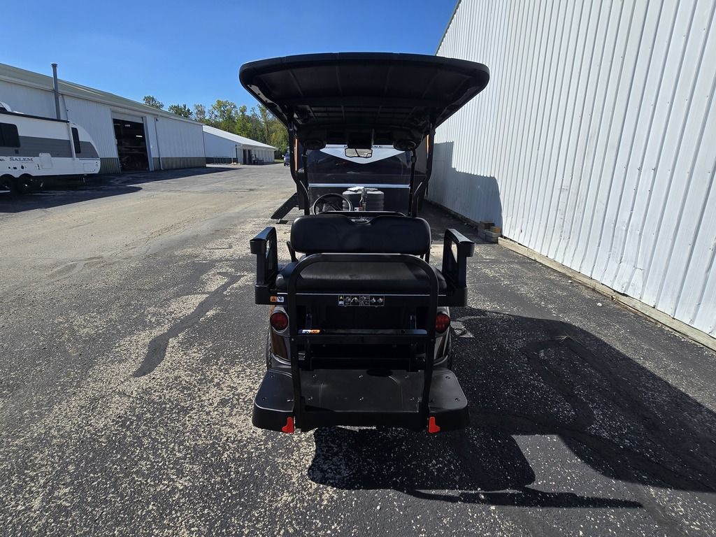 2027 E-Z-GO RXV 4 Valor S 13.5-hp Gas — photo 5