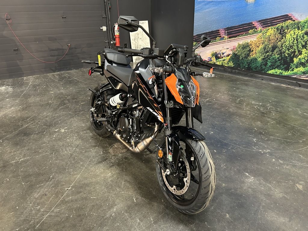 New KTM DUKE 250 2026