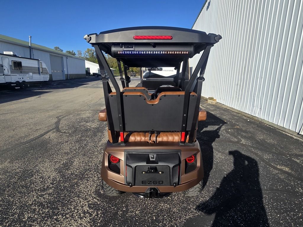 2027 E-Z-GO Liberty 4F XTL ELiTE Lithium Powertrain — photo 6