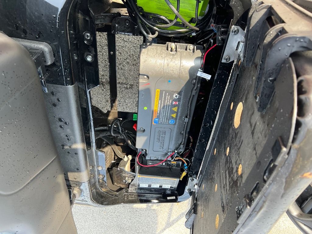 2021 E-Z-GO RXV®M- ELiTE 2 CPO — photo 9