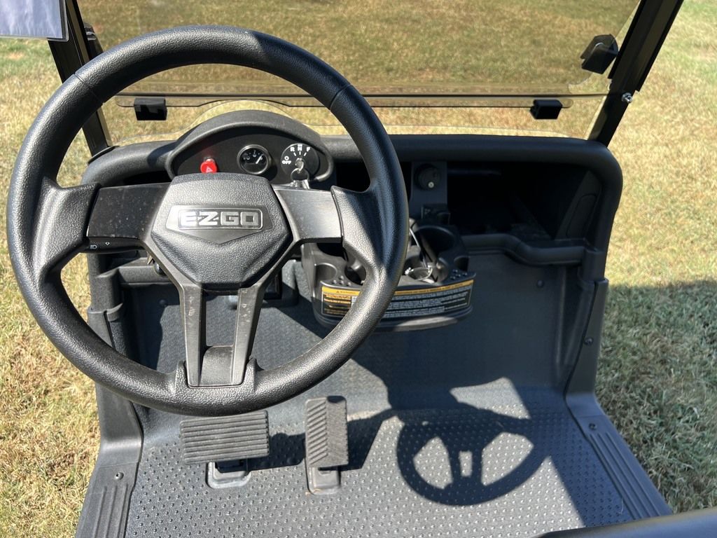 2021 E-Z-GO Freedom RXV ELiTE Lithium — photo 10