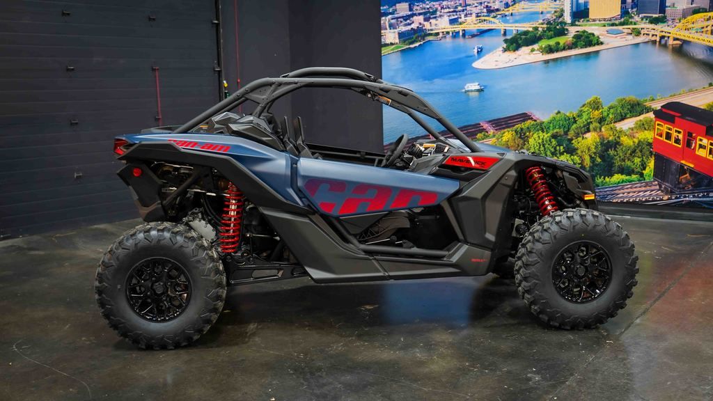 New Can-Am® Maverick X3 DS Turbo Dusty Navy 2026