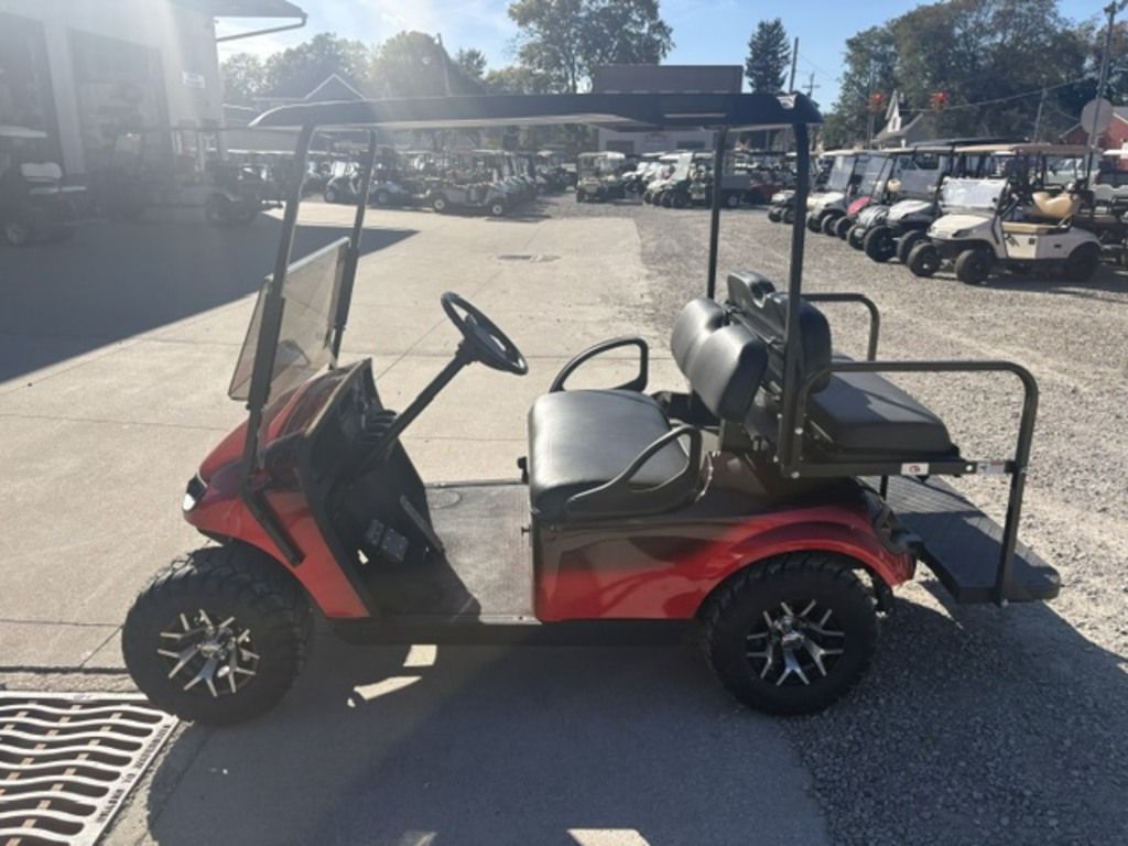 2012 E-Z-GO TXT Gas 13.5 HP — photo 2