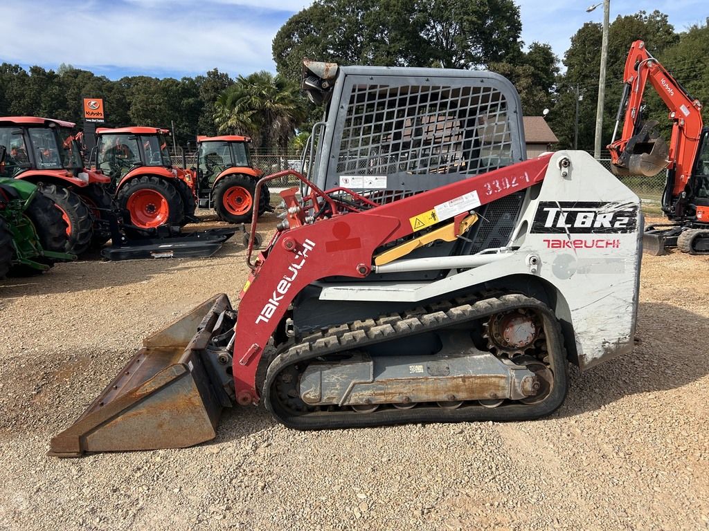 2022 Takeuchi TL8R2