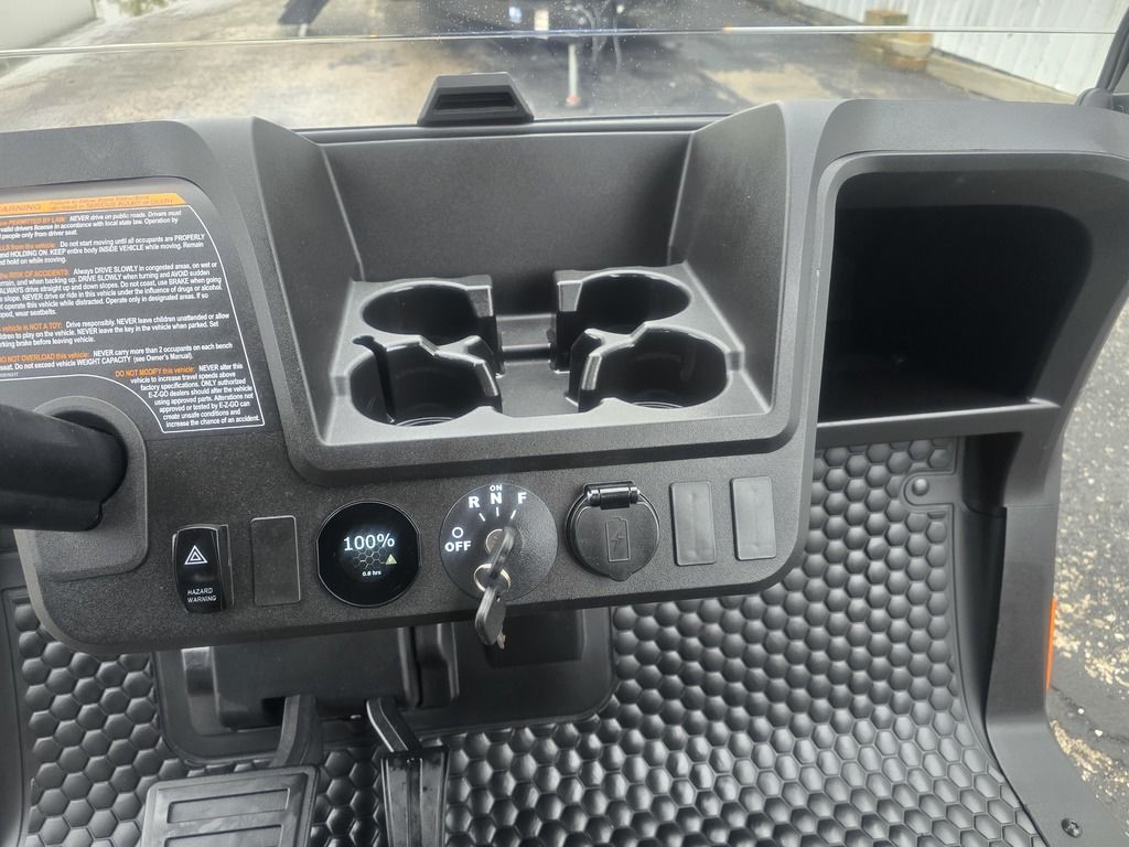 2027 E-Z-GO Liberty 4F X ELiTE Lithium Powertrain — photo 9