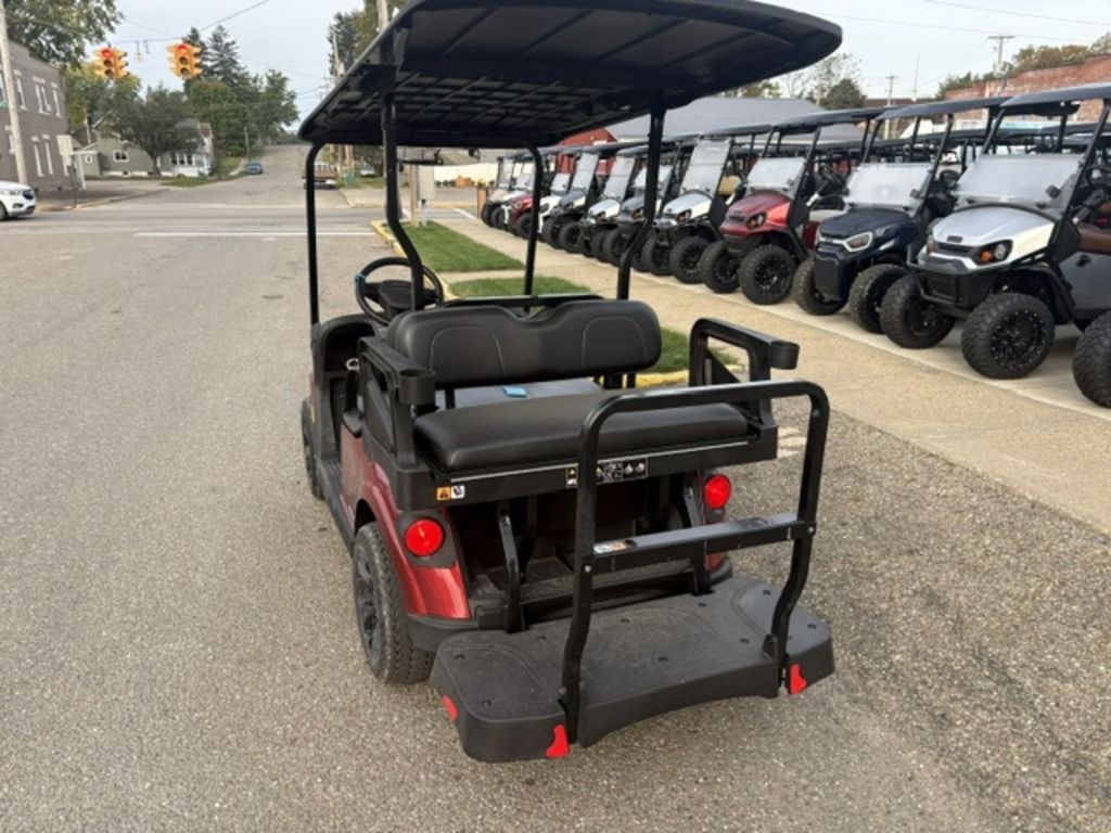 2027 E-Z-GO RXV 4 Valor S+ 13.5-hp Gas — photo 3