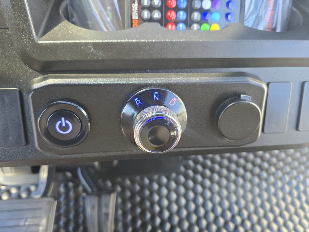2027 E-Z-GO Liberty 4F XTL ELiTE Lithium Powertrain — photo 11