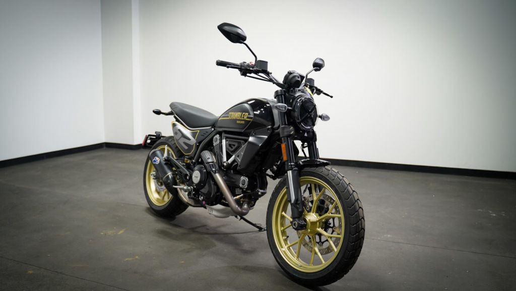 New Ducati Scrambler Full Throttle Thrilling Black 2026