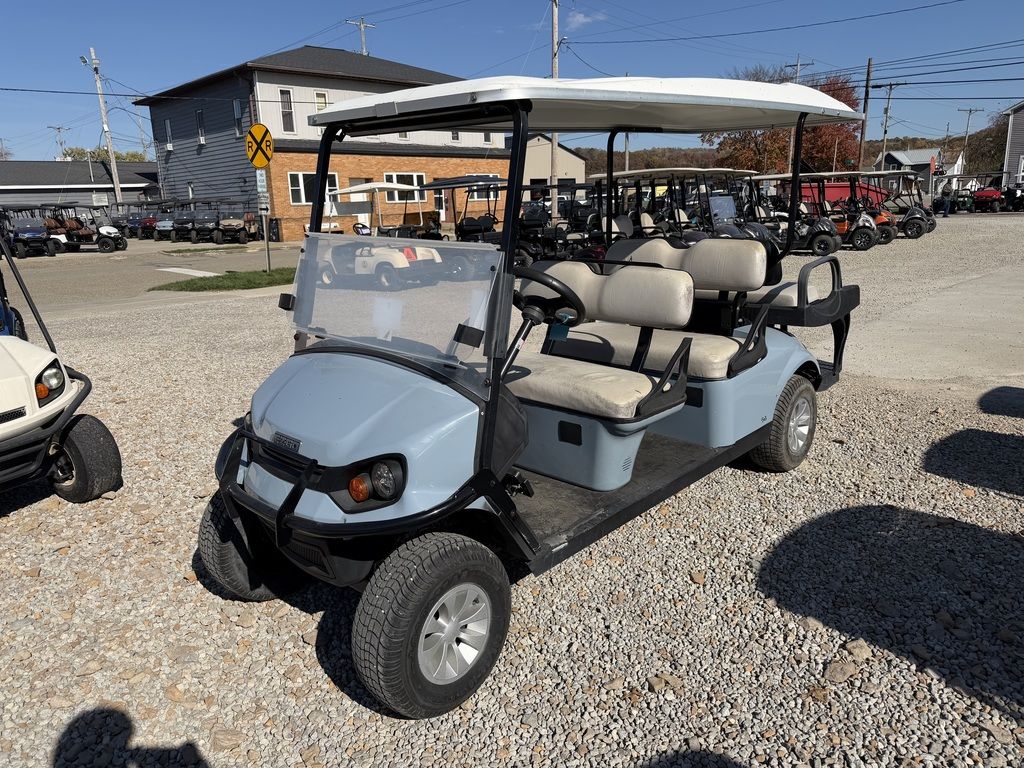 2021 E-Z-GO Express S6 Gas