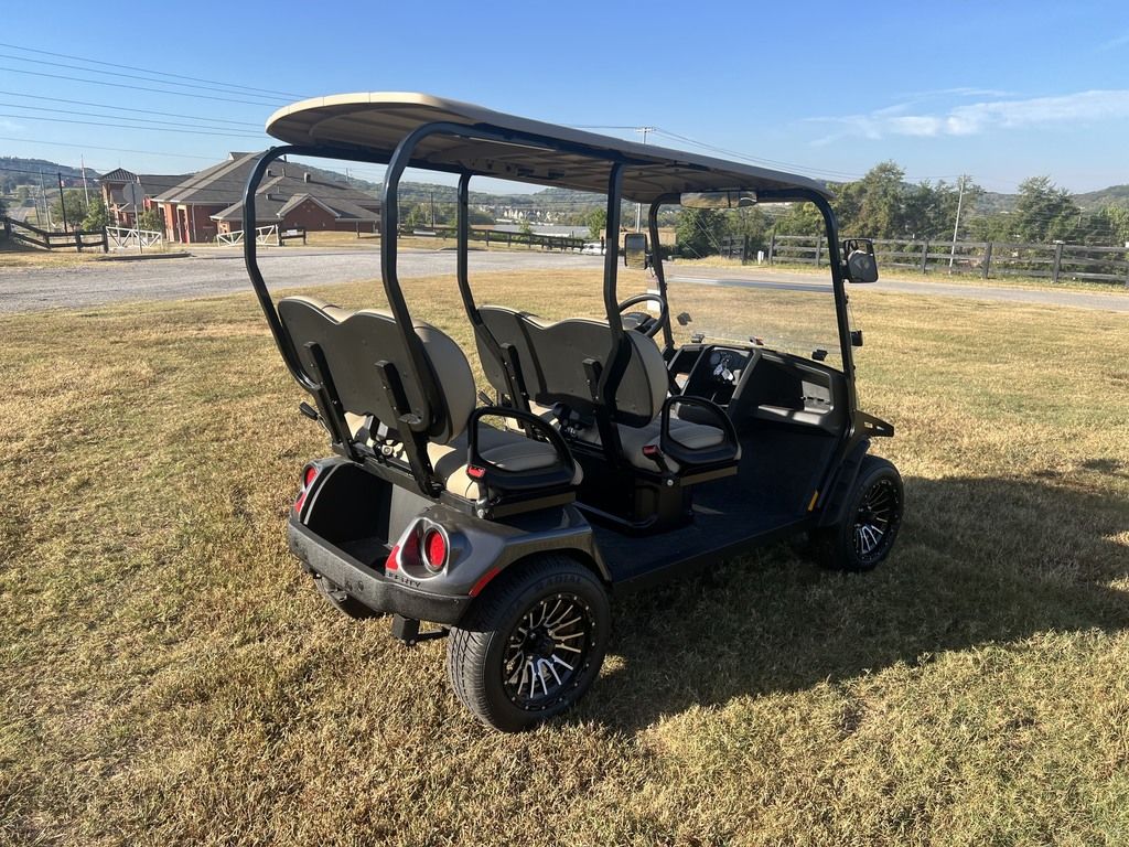 2026 E-Z-GO Liberty Summit X ELiTE Lithium — photo 5