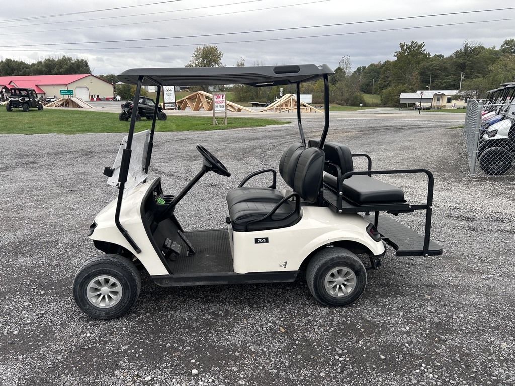 2021 E-Z-GO Freedom TXT Gas — photo 3