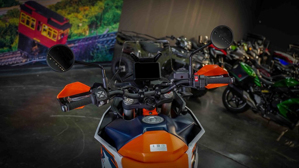New KTM Adventure 890 R 2026