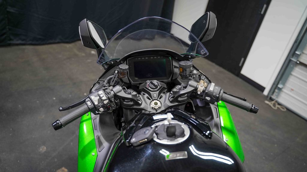 New Kawasaki NINJA H2® SX SE ABS 2025
