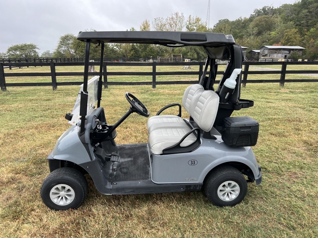 2023 E-Z-GO Freedom RXV ELiTE Lithium — photo 2