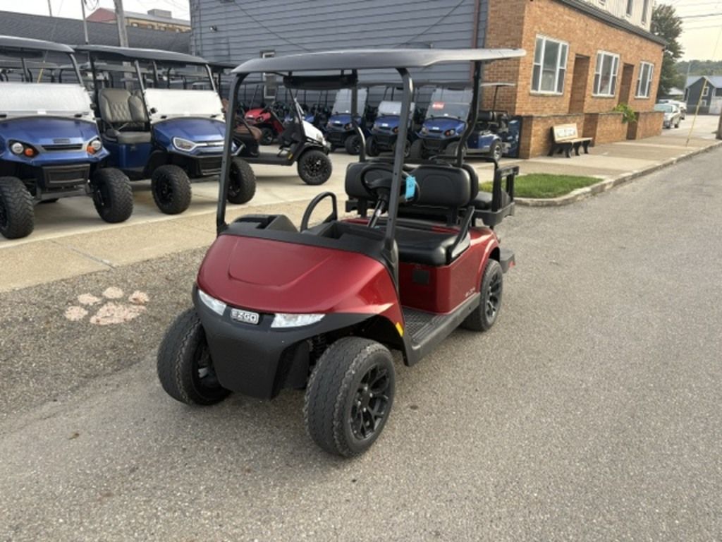 2027 E-Z-GO RXV 4 Valor S+ 13.5-hp Gas