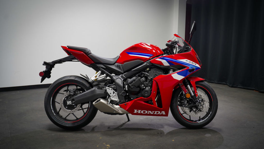 New Honda® CBR650R E-Clutch 2026