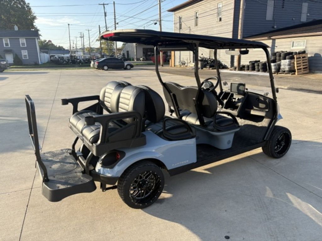 2027 E-Z-GO Express 6 Touring ST 13.5-hp Gas — photo 3