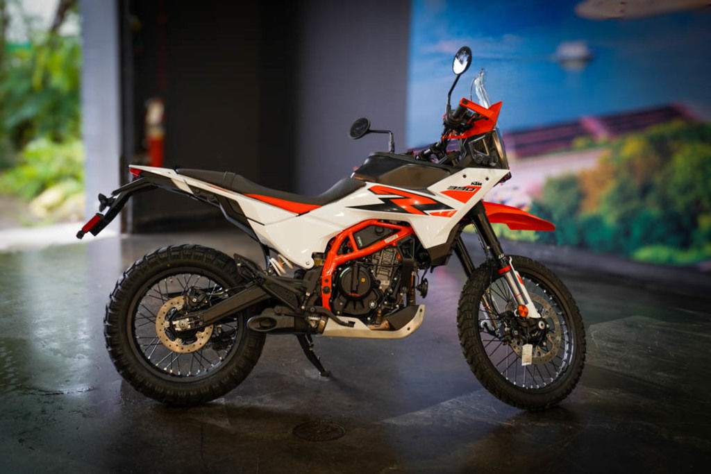 New KTM 390 Adventure R 2026