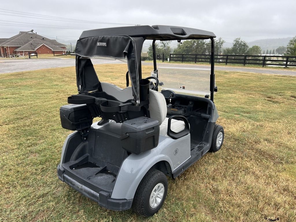 2023 E-Z-GO Freedom RXV ELiTE Lithium — photo 5