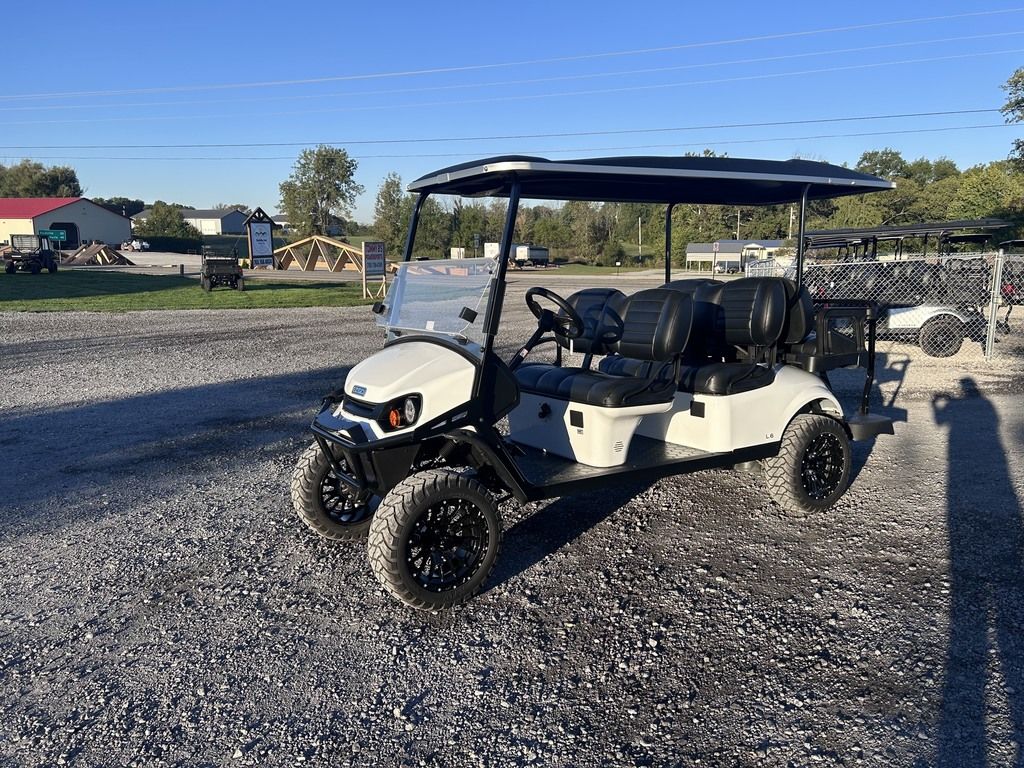 2024 E-Z-GO Express L6 Gas