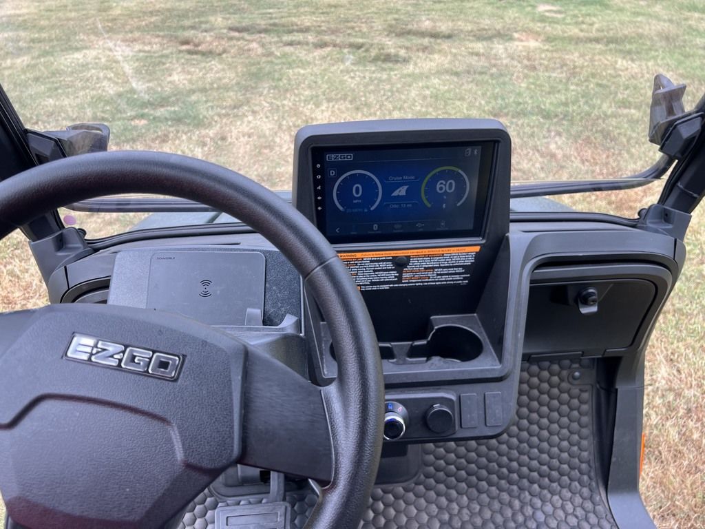 2027 E-Z-GO Liberty 4F XTL ELiTE Lithium Powertrain — photo 10