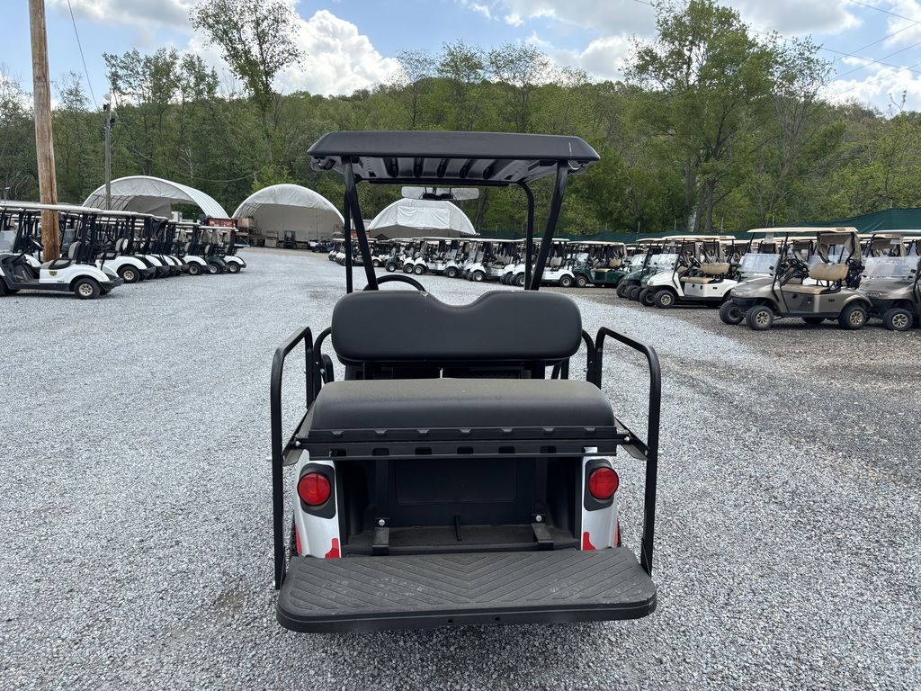 2026 E-Z-GO RXV 4 Valor S EX1 Sport — photo 4