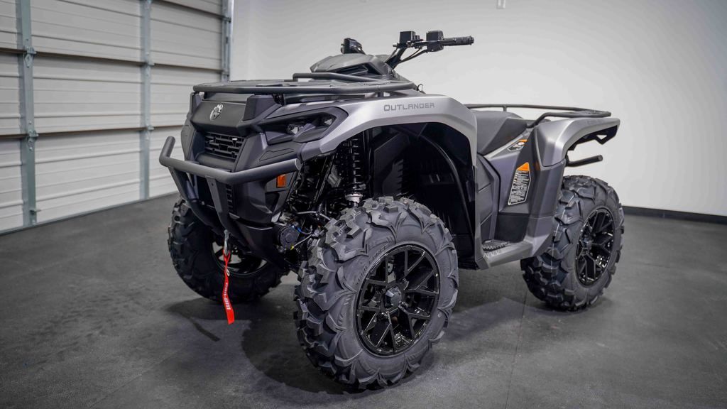 New Can-Am® Outlander DPS 700 2026