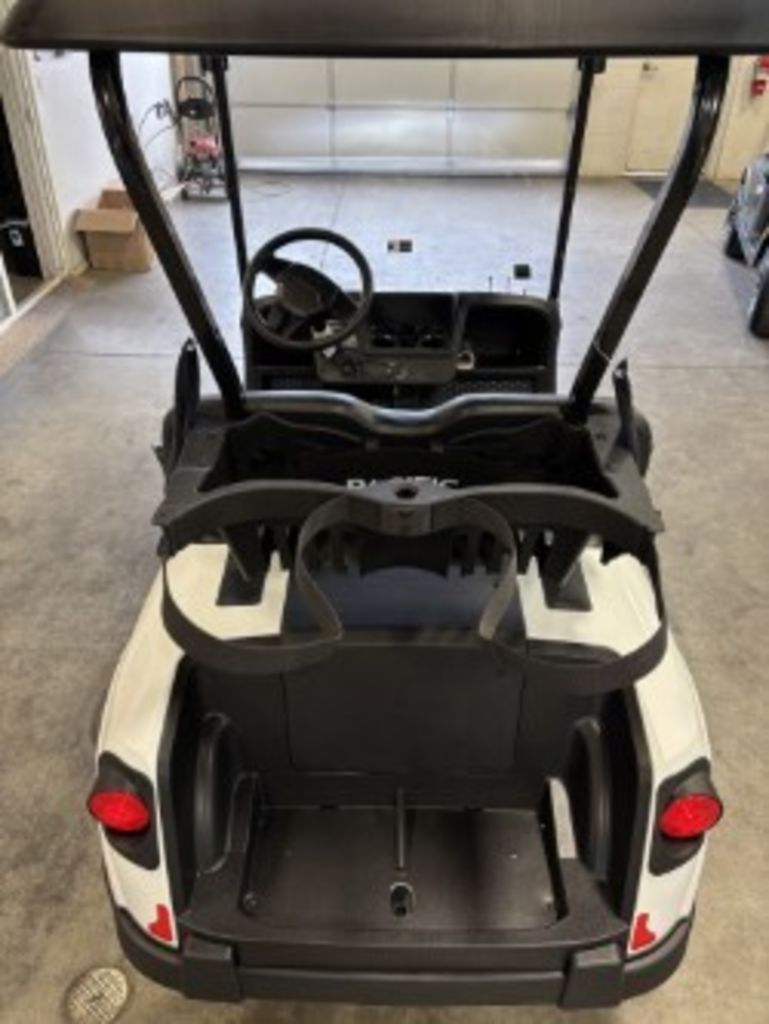 2026 E-Z-GO RXV 2 Valor S EX1 Sport — photo 4