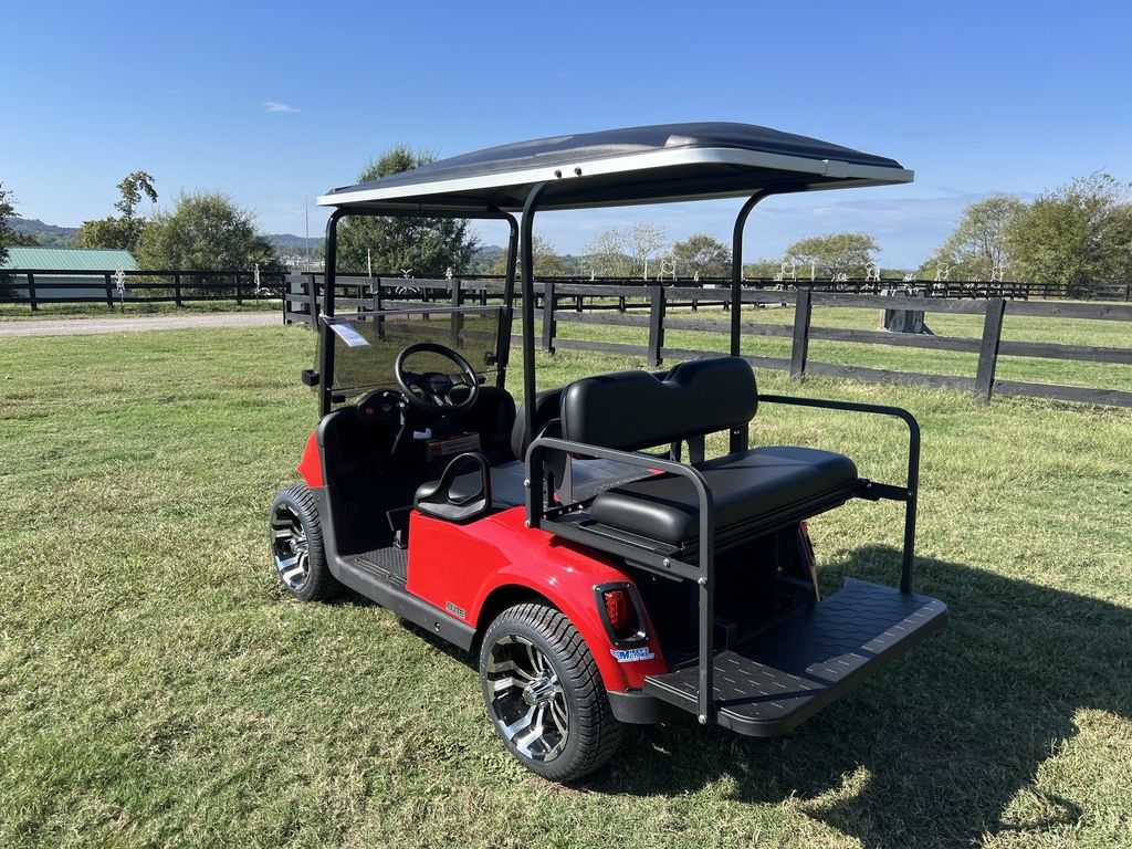 2021 E-Z-GO RXV® ELiTE CPO 4 — photo 3