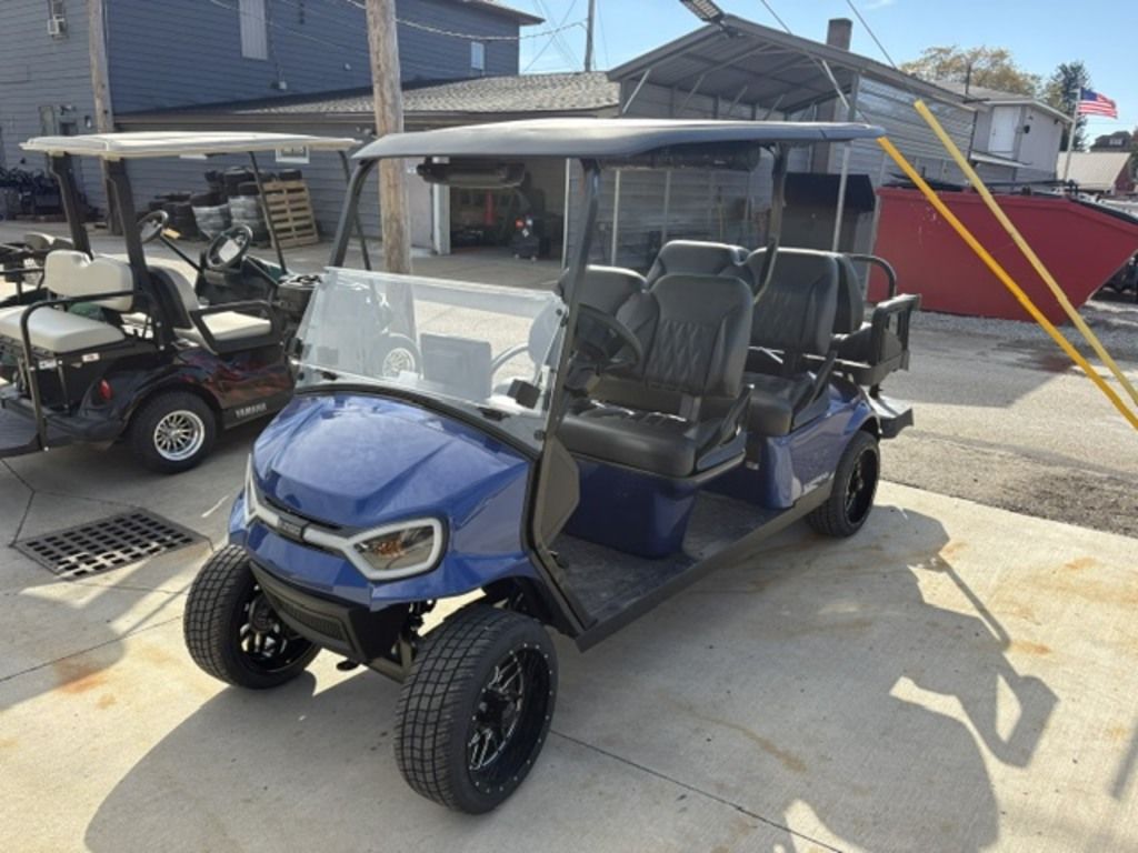 2027 E-Z-GO Express 6 Touring STL 13.5-hp Gas — photo 4
