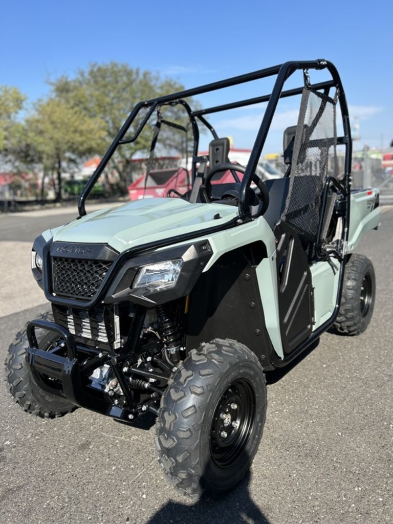 Honda Pioneer 520 Image