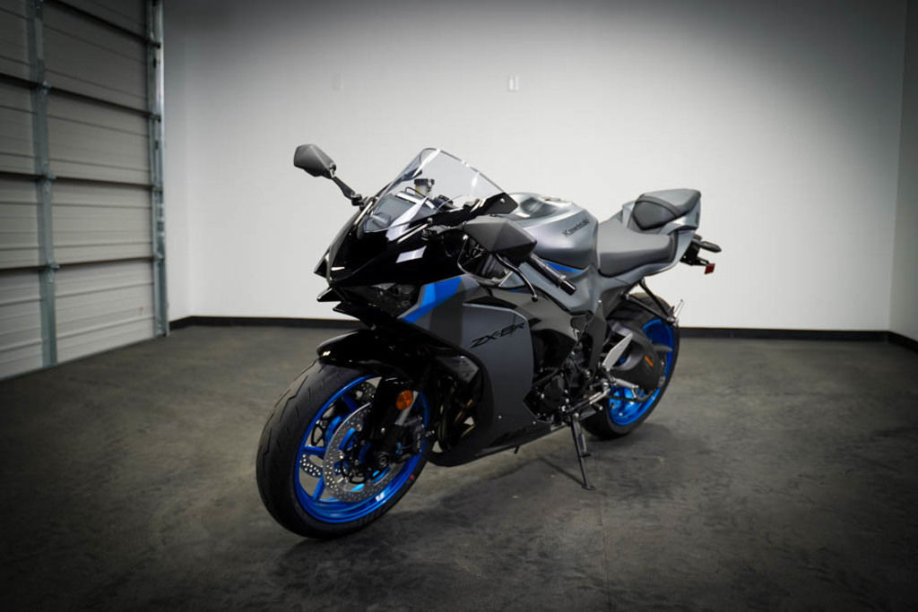 New Kawasaki Ninja® ZX™-6R 2026