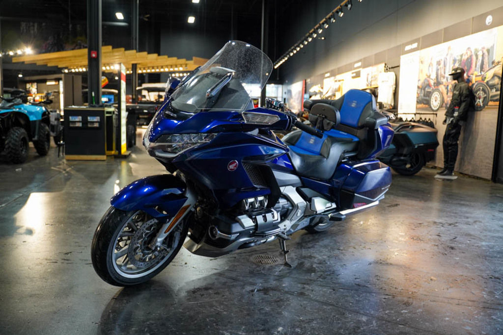 Used Honda® Gold Wing Tour Automatic DCT Candy Ardent Red 2018