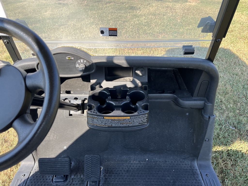 2022 E-Z-GO Freedom RXV ELiTE Lithium — photo 9