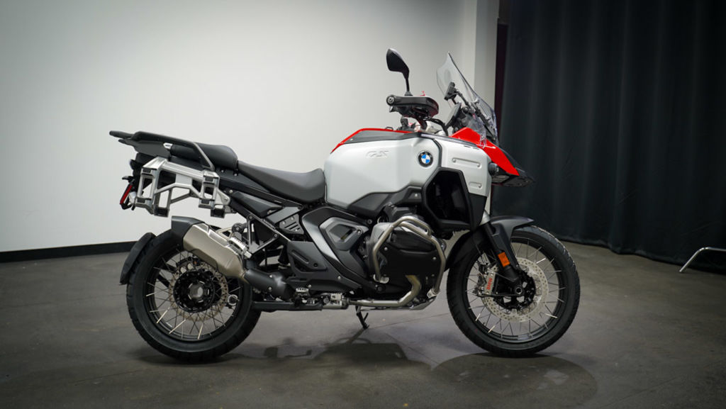 New BMW R 1300 GS Adventure Racing Red 2026