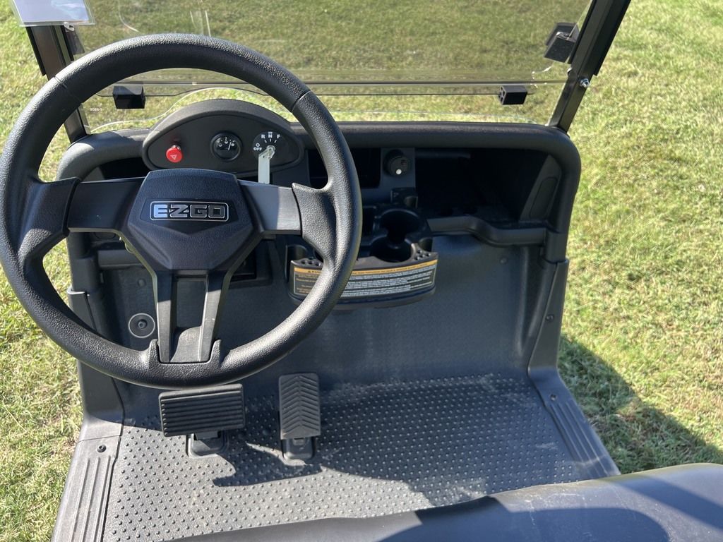 2021 E-Z-GO RXV® ELiTE CPO 4 — photo 10