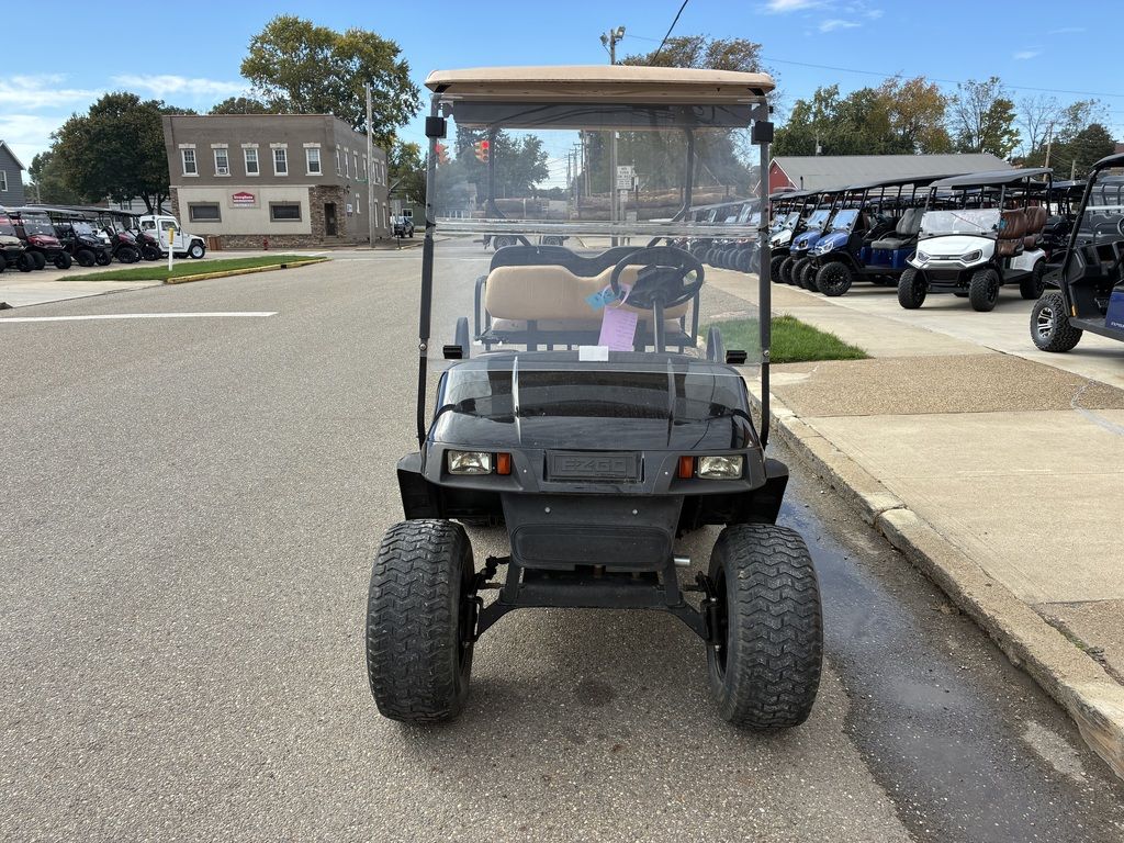 2010 E-Z-GO TXT — photo 2