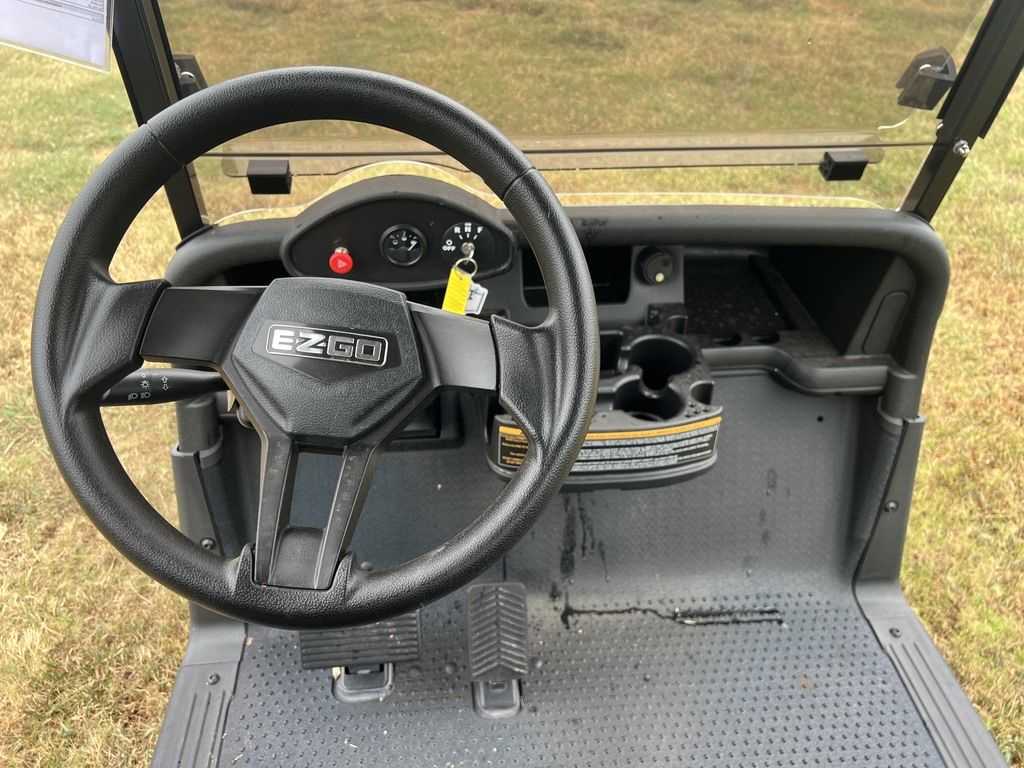 2021 E-Z-GO Freedom RXV ELiTE Lithium — photo 9