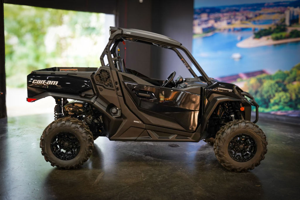 New Can-Am® Commander XT 700 2026
