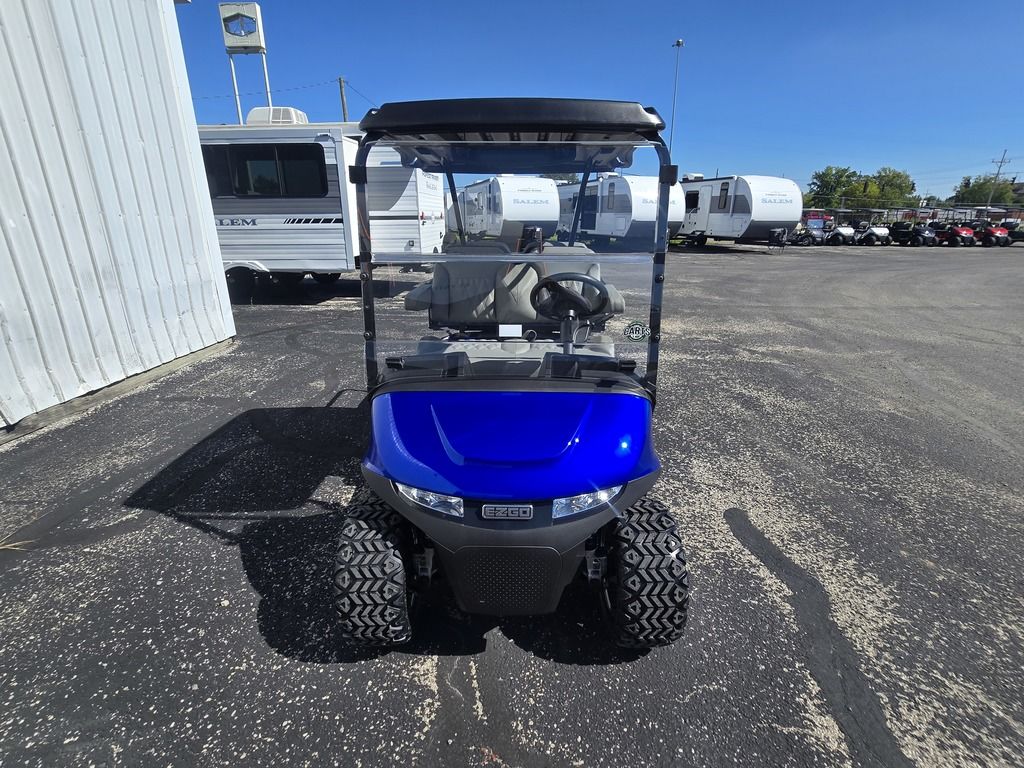 2027 E-Z-GO RXV 2 Valor S 13.5-hp Gas — photo 2