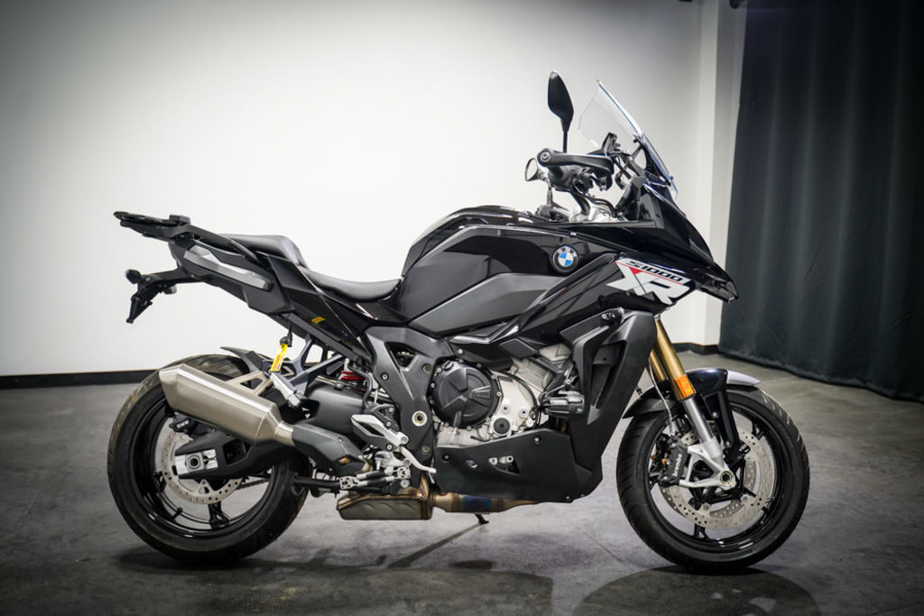 New BMW S 1000 XR Black Storm Metallic 2 2025