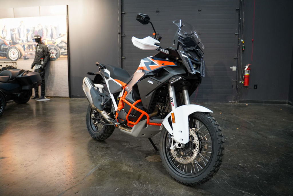 New KTM 1390 SUPER ADVENTURE R OT 2026