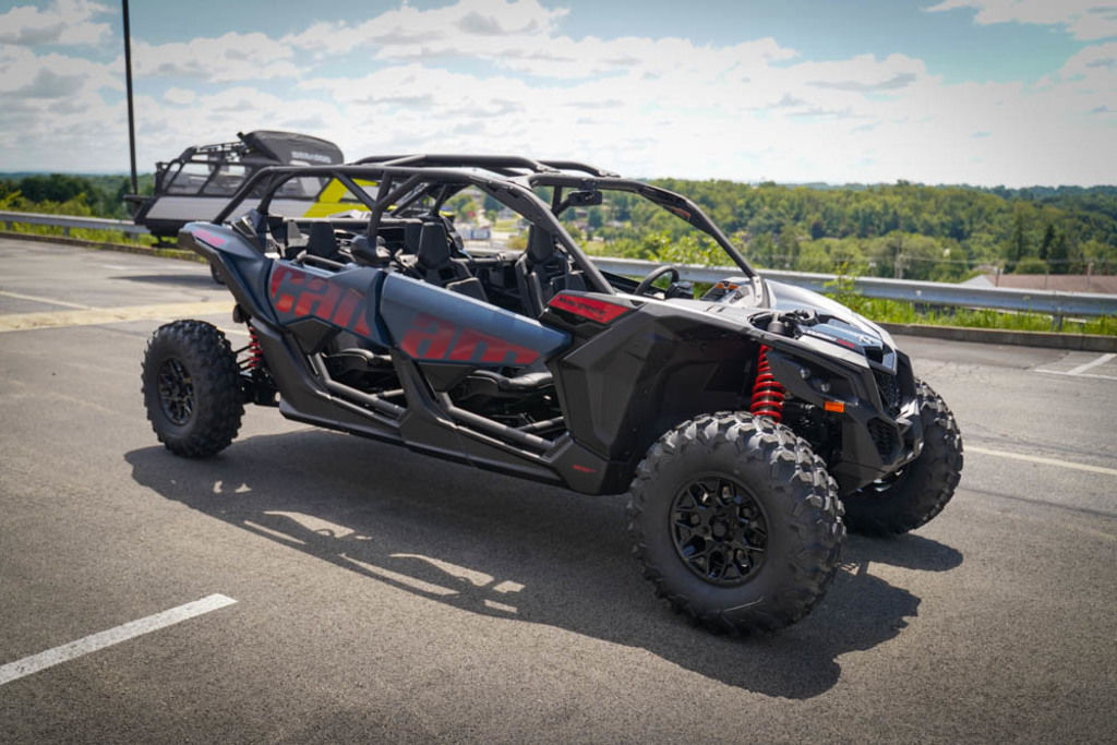 New Can-Am® Maverick X3 MAX DS Turbo RR Dusty Navy 2026