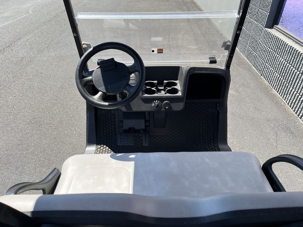 2026 E-Z-GO RXV 2 Freedom Elite Lithium — photo 5