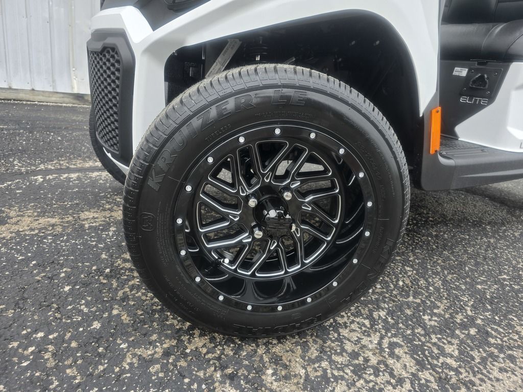 2027 E-Z-GO Liberty 4F X ELiTE Lithium Powertrain — photo 11