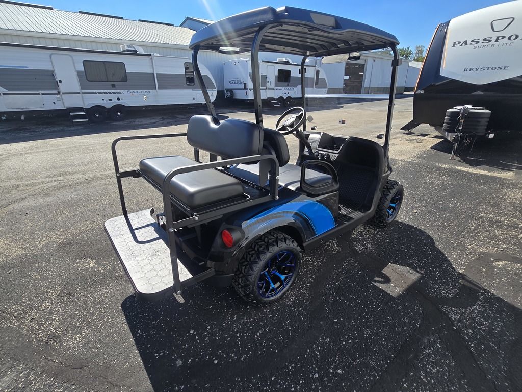2027 E-Z-GO RXV 2 Valor S 13.5-hp Gas — photo 4