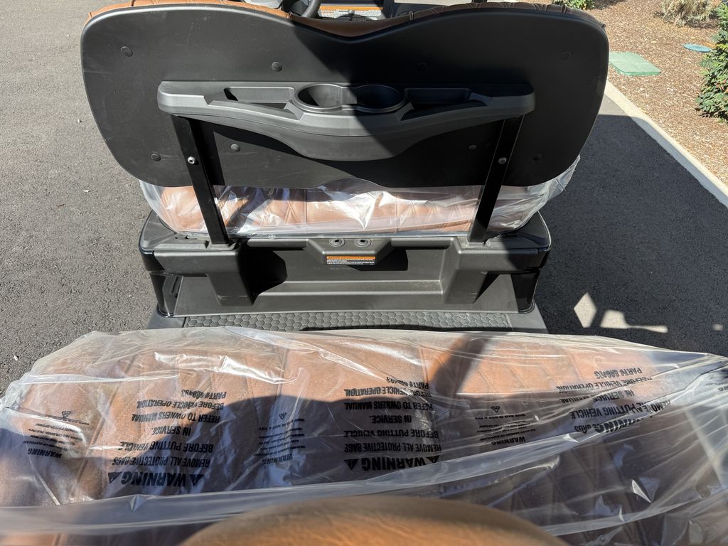 2026 E-Z-GO Liberty Commuter ELiTE Lithium — photo 5