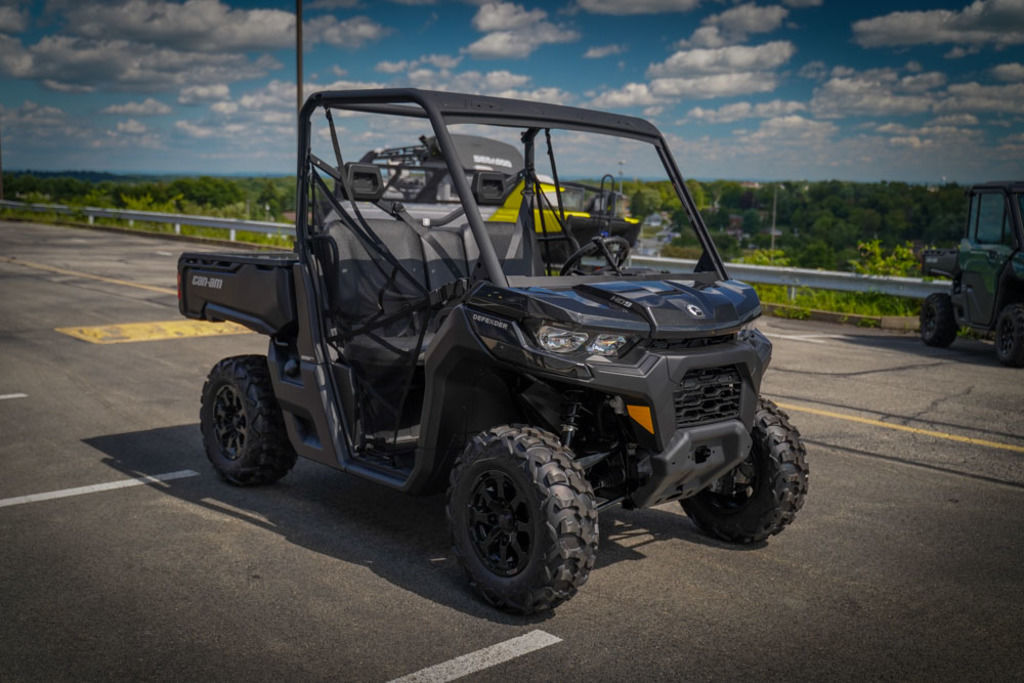 New Can-Am® Defender DPS HD9 Dark Wildland Camo 2026