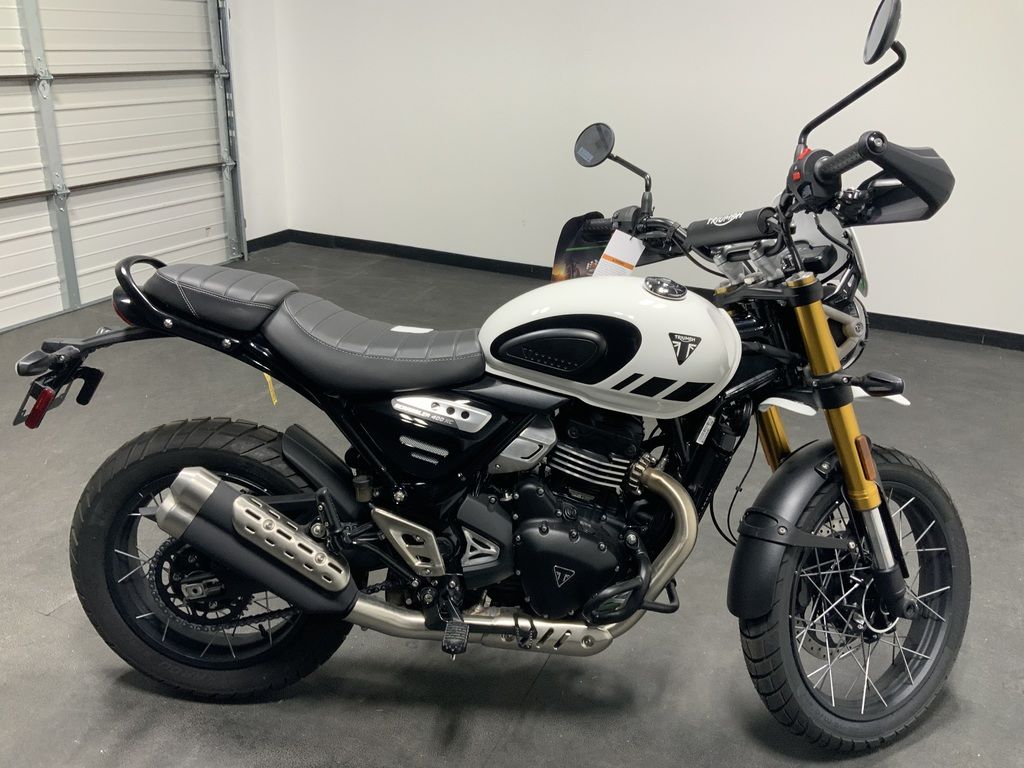 New Triumph Scrambler 400 XC Vanilla White 2026